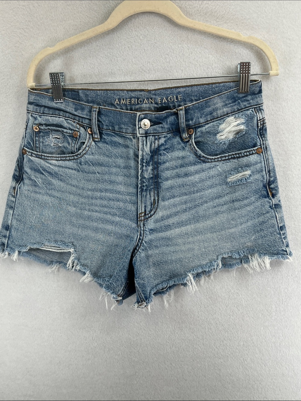 American Eagle Outfitters Light Blue Distressed Denim Cutoff Shorts Sz 6